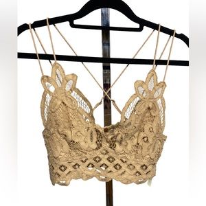 Urban outfitters FP One lace cropped camisole top size small NWOT